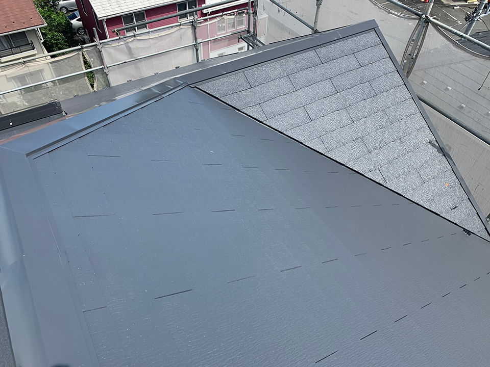 屋根塗装、棟板金交換工事 屋根塗装、棟板金交換工事